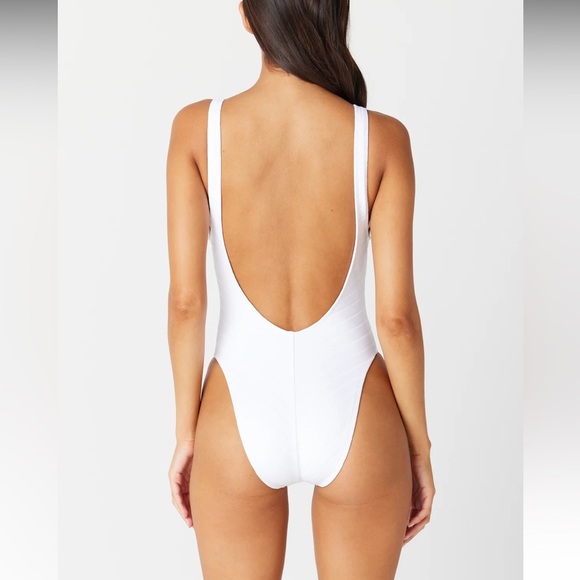 NWOT GIGI C Paisley One Piece in White - Picture 6 of 8